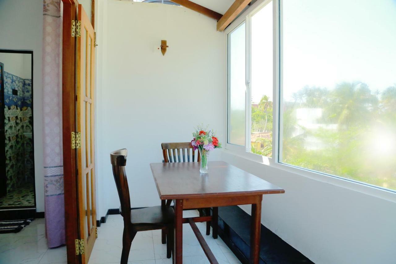 Coconut Hill Homestay Mirissa Exterior foto