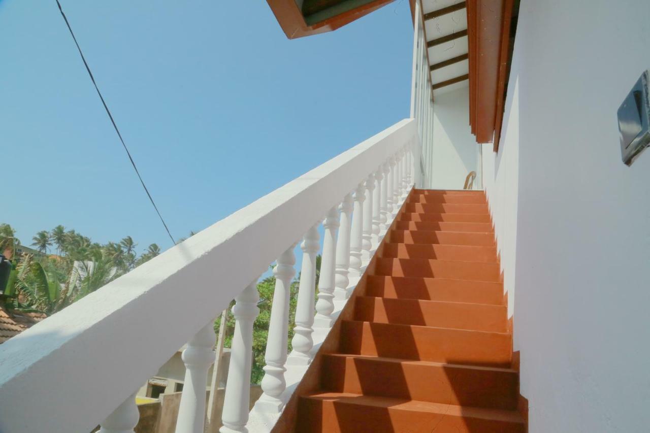 Coconut Hill Homestay Mirissa Exterior foto